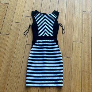 BEBE DRESS. SIZE XXS